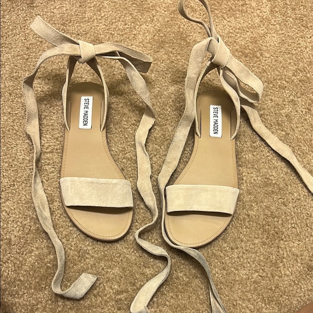 Steve Madden Cream Sandals with Wraparound Straps